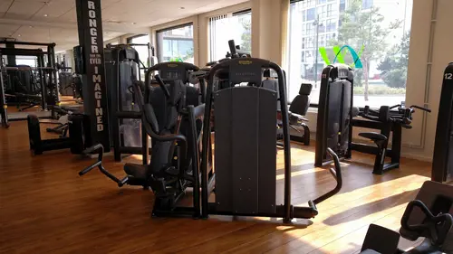 Välkommen till Nordic Wellness Malmö Riggaregatan 37!Här kan du ta del av toppmoderna maskiner, fria vikter, gruppträning, virtuell träning och riktigt mycket tränings-glädje.Kom gärna in och ta en kaffe, kika på den fantastiska anläggningen och prata med oss direkt i receptionen.Vi erbjuder självklart prov-vecka för dig som vill testa vår härliga klubb och utbud.Vi har gratis parkering hos oss också.GRATIS KONSULTATION!Vill du få hjälp att nå dina mål?Med en personlig tränare kommer du snabbt igång med ett individanpassat träningsschema som ger resultat.I det första mötet går vi igenom vad du önskar uppnå samt sätter realistiska mål efter dina förutsättningar.Fyll i kontaktformuläret nedan så kontaktar vi dig för 30 minuters kostnadsfri konsultation.Vissa personliga tränare erbjuder nu också tjänsten PT online.Vid förhinder behöver du avboka mötet 24h innan utsatt tid, annars debiteras du 200 kr.Kolla ditt gym på alla bolagFitnessprofilen Julia på Nordic Wellness: Är ditt mål att ha en något tajtare form till beachen?BEHÖVER DU PT? Känner du att du inte har disciplinen att komma i gång med träningen hemma? Hör av dig direkt till Julia och boka professionell hjälp!Nordic Wellness Din Bästa-GymPartnerHär är de 15st mest sökta gymmen på GymKarta i Juli 2023Nordic Wellness Lindholmen på Lindholmsallén 20 i GöteborgSATS Gamlestaden på Gamlestadstorget 7 i GöteborgSTC Sävedalen - Göteborgsvägen 104 - GymKarta.seSTC munkebäck på Munkebäcks Allé 26 i GöteborgNordic Wellness Göteborg Kviberg Arena - GymKarta.seNordic Wellness Kungälv Kongahälla - GymKarta.seActic Lerum - Vattenpalatset på Häradsvägen 3 i Lerum&nbsp;Maximus Gym Brunnsbo på Folkvisegatan 15 i GöteborgSATS Hovås på Björklundabacken 2 i Hovås - GymKarta.seNordic Wellness Backaplan på Gustaf Dalénsgatan 13Fitness24Seven på Lergöksgatan 6 i Västra FrölundaSATS Askim (Sisjön stora) på Ekonomivägen 6 i AskimSTC på Ekenleden 10 i Kållered - GymKarta.seNordic Wellness Marklandsgatan - GymKarta.seNordic Wellness på Vasagatan 7 i GöteborgNo Carb Protein-Pannkakor - Muskelshoppen