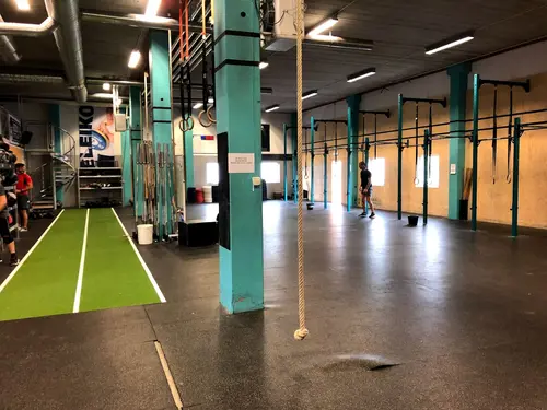 Här är de 15st mest sökta gymmen på GymKarta i Juli 2023Nordic Wellness Lindholmen på Lindholmsallén 20 i GöteborgSATS Gamlestaden på Gamlestadstorget 7 i GöteborgSTC Sävedalen - Göteborgsvägen 104 - GymKarta.seSTC munkebäck på Munkebäcks Allé 26 i GöteborgNordic Wellness Göteborg Kviberg Arena - GymKarta.seNordic Wellness Kungälv Kongahälla - GymKarta.seActic Lerum - Vattenpalatset på Häradsvägen 3 i Lerum&nbsp;Maximus Gym Brunnsbo på Folkvisegatan 15 i GöteborgSATS Hovås på Björklundabacken 2 i Hovås - GymKarta.seNordic Wellness Backaplan på Gustaf Dalénsgatan 13Fitness24Seven på Lergöksgatan 6 i Västra FrölundaSATS Askim (Sisjön stora) på Ekonomivägen 6 i AskimSTC på Ekenleden 10 i Kållered - GymKarta.seNordic Wellness Marklandsgatan - GymKarta.seNordic Wellness på Vasagatan 7 i Göteborg