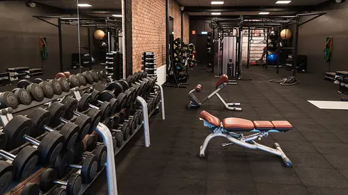 Välkommen till Nordic Wellness Klippan!Här kan du ta del av toppmoderna maskiner, fria vikter, gruppträning, virtuell träning och riktigt mycket tränings-glädje.Kom gärna in och ta en kaffe, kika på den fantastiska anläggningen och prata med oss direkt i receptionen.Vi erbjuder självklart prov-vecka för dig som vill testa vår härliga klubb och utbud.Vi har gratis parkering hos oss också.GRATIS KONSULTATION!Vill du få hjälp att nå dina mål?Med en personlig tränare kommer du snabbt igång med ett individanpassat träningsschema som ger resultat.I det första mötet går vi igenom vad du önskar uppnå samt sätter realistiska mål efter dina förutsättningar.Fyll i kontaktformuläret nedan så kontaktar vi dig för 30 minuters kostnadsfri konsultation.Vissa personliga tränare erbjuder nu också tjänsten PT online.Vid förhinder behöver du avboka mötet 24h innan utsatt tid, annars debiteras du 200 kr.Kolla ditt gym på alla bolagFitnessprofilen Julia på Nordic Wellness: Är ditt mål att ha en något tajtare form till beachen?BEHÖVER DU PT? Känner du att du inte har disciplinen att komma i gång med träningen hemma? Hör av dig direkt till Julia och boka professionell hjälp!Nordic Wellness Din Bästa-GymPartnerHär är de 15st mest sökta gymmen på GymKarta i Juli 2023Nordic Wellness Lindholmen på Lindholmsallén 20 i GöteborgSATS Gamlestaden på Gamlestadstorget 7 i GöteborgSTC Sävedalen - Göteborgsvägen 104 - GymKarta.seSTC munkebäck på Munkebäcks Allé 26 i GöteborgNordic Wellness Göteborg Kviberg Arena - GymKarta.seNordic Wellness Kungälv Kongahälla - GymKarta.seActic Lerum - Vattenpalatset på Häradsvägen 3 i Lerum&nbsp;Maximus Gym Brunnsbo på Folkvisegatan 15 i GöteborgSATS Hovås på Björklundabacken 2 i Hovås - GymKarta.seNordic Wellness Backaplan på Gustaf Dalénsgatan 13Fitness24Seven på Lergöksgatan 6 i Västra FrölundaSATS Askim (Sisjön stora) på Ekonomivägen 6 i AskimSTC på Ekenleden 10 i Kållered - GymKarta.seNordic Wellness Marklandsgatan - GymKarta.seNordic Wellness på Vasagatan 7 i GöteborgNo Carb Protein-Pannkakor - Muskelshoppen