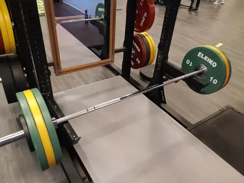 Välkommen till Nordic Wellness Laholm Ängelholmsvägen!Här kan du ta del av toppmoderna maskiner, fria vikter, gruppträning, virtuell träning och riktigt mycket tränings-glädje.Kom gärna in och ta en kaffe, kika på den fantastiska anläggningen och prata med oss direkt i receptionen.Vi erbjuder självklart prov-vecka för dig som vill testa vår härliga klubb och utbud.Vi har gratis parkering hos oss också.GRATIS KONSULTATION!Vill du få hjälp att nå dina mål?Med en personlig tränare kommer du snabbt igång med ett individanpassat träningsschema som ger resultat.I det första mötet går vi igenom vad du önskar uppnå samt sätter realistiska mål efter dina förutsättningar.Fyll i kontaktformuläret nedan så kontaktar vi dig för 30 minuters kostnadsfri konsultation.Vissa personliga tränare erbjuder nu också tjänsten PT online.Vid förhinder behöver du avboka mötet 24h innan utsatt tid, annars debiteras du 200 kr.Kolla ditt gym på alla bolagFitnessprofilen Julia på Nordic Wellness: Är ditt mål att ha en något tajtare form till beachen?BEHÖVER DU PT? Känner du att du inte har disciplinen att komma i gång med träningen hemma? Hör av dig direkt till Julia och boka professionell hjälp!Nordic Wellness Din Bästa-GymPartnerHär är de 15st mest sökta gymmen på GymKarta i Juli 2023Nordic Wellness Lindholmen på Lindholmsallén 20 i GöteborgSATS Gamlestaden på Gamlestadstorget 7 i GöteborgSTC Sävedalen - Göteborgsvägen 104 - GymKarta.seSTC munkebäck på Munkebäcks Allé 26 i GöteborgNordic Wellness Göteborg Kviberg Arena - GymKarta.seNordic Wellness Kungälv Kongahälla - GymKarta.seActic Lerum - Vattenpalatset på Häradsvägen 3 i Lerum&nbsp;Maximus Gym Brunnsbo på Folkvisegatan 15 i GöteborgSATS Hovås på Björklundabacken 2 i Hovås - GymKarta.seNordic Wellness Backaplan på Gustaf Dalénsgatan 13Fitness24Seven på Lergöksgatan 6 i Västra FrölundaSATS Askim (Sisjön stora) på Ekonomivägen 6 i AskimSTC på Ekenleden 10 i Kållered - GymKarta.seNordic Wellness Marklandsgatan - GymKarta.seNordic Wellness på Vasagatan 7 i GöteborgNo Carb Protein-Pannkakor - Muskelshoppen