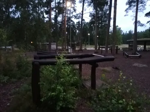 X-FORCE – UNIK TRÄNINGSMETODDen nya världsunika och patenterade svenska uppfinningen X-Force är en träningsmaskin som ökar den negativa belastningen med 40 %.Detta gör att du som användare kan träna betydligt kortare tid och få större effekt med garanterat bättre resultat, endast 6 – 12 repetitioner per maskin var 7 – 14 dagar.Varför negativ träning?Negativ träning har många fördelar.Musklerna kan arbeta med betydligt högre belastning excentriskt än koncentrisk och en tyngre last innebär också effektivare träning med snabbare resultat.För att förbättra muskelstyrkan överbelastar du muskeln och om den excentriska lasten är större tröttar du ut muskeln snabbare.Excentrisk träning kräver mindre syre än koncentrisk vilket påfrestar hjärtat mindre men ökar blodtrycket.Här är de 15st mest sökta gymmen på GymKarta i Juli 2023Nordic Wellness Lindholmen på Lindholmsallén 20 i GöteborgSATS Gamlestaden på Gamlestadstorget 7 i GöteborgSTC Sävedalen - Göteborgsvägen 104 - GymKarta.seSTC munkebäck på Munkebäcks Allé 26 i GöteborgNordic Wellness Göteborg Kviberg Arena - GymKarta.seNordic Wellness Kungälv Kongahälla - GymKarta.seActic Lerum - Vattenpalatset på Häradsvägen 3 i Lerum&nbsp;Maximus Gym Brunnsbo på Folkvisegatan 15 i GöteborgSATS Hovås på Björklundabacken 2 i Hovås - GymKarta.seNordic Wellness Backaplan på Gustaf Dalénsgatan 13Fitness24Seven på Lergöksgatan 6 i Västra FrölundaSATS Askim (Sisjön stora) på Ekonomivägen 6 i AskimSTC på Ekenleden 10 i Kållered - GymKarta.seNordic Wellness Marklandsgatan - GymKarta.seNordic Wellness på Vasagatan 7 i Göteborg