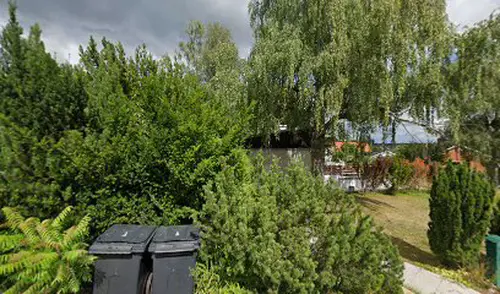 X-FORCE – UNIK TRÄNINGSMETODDen nya världsunika och patenterade svenska uppfinningen X-Force är en träningsmaskin som ökar den negativa belastningen med 40 %.Detta gör att du som användare kan träna betydligt kortare tid och få större effekt med garanterat bättre resultat, endast 6 – 12 repetitioner per maskin var 7 – 14 dagar.Varför negativ träning?Negativ träning har många fördelar.Musklerna kan arbeta med betydligt högre belastning excentriskt än koncentrisk och en tyngre last innebär också effektivare träning med snabbare resultat.För att förbättra muskelstyrkan överbelastar du muskeln och om den excentriska lasten är större tröttar du ut muskeln snabbare.Excentrisk träning kräver mindre syre än koncentrisk vilket påfrestar hjärtat mindre men ökar blodtrycket.Här är de 15st mest sökta gymmen på GymKarta i Juli 2023Nordic Wellness Lindholmen på Lindholmsallén 20 i GöteborgSATS Gamlestaden på Gamlestadstorget 7 i GöteborgSTC Sävedalen - Göteborgsvägen 104 - GymKarta.seSTC munkebäck på Munkebäcks Allé 26 i GöteborgNordic Wellness Göteborg Kviberg Arena - GymKarta.seNordic Wellness Kungälv Kongahälla - GymKarta.seActic Lerum - Vattenpalatset på Häradsvägen 3 i Lerum&nbsp;Maximus Gym Brunnsbo på Folkvisegatan 15 i GöteborgSATS Hovås på Björklundabacken 2 i Hovås - GymKarta.seNordic Wellness Backaplan på Gustaf Dalénsgatan 13Fitness24Seven på Lergöksgatan 6 i Västra FrölundaSATS Askim (Sisjön stora) på Ekonomivägen 6 i AskimSTC på Ekenleden 10 i Kållered - GymKarta.seNordic Wellness Marklandsgatan - GymKarta.seNordic Wellness på Vasagatan 7 i Göteborg