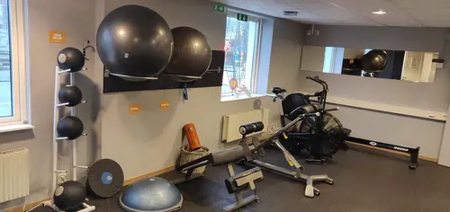 PT-STUDION VARBERGHär är de 15st mest sökta gymmen på GymKarta i Juli 2023Nordic Wellness Lindholmen på Lindholmsallén 20 i GöteborgSATS Gamlestaden på Gamlestadstorget 7 i GöteborgSTC Sävedalen - Göteborgsvägen 104 - GymKarta.seSTC munkebäck på Munkebäcks Allé 26 i GöteborgNordic Wellness Göteborg Kviberg Arena - GymKarta.seNordic Wellness Kungälv Kongahälla - GymKarta.seActic Lerum - Vattenpalatset på Häradsvägen 3 i Lerum&nbsp;Maximus Gym Brunnsbo på Folkvisegatan 15 i GöteborgSATS Hovås på Björklundabacken 2 i Hovås - GymKarta.seNordic Wellness Backaplan på Gustaf Dalénsgatan 13Fitness24Seven på Lergöksgatan 6 i Västra FrölundaSATS Askim (Sisjön stora) på Ekonomivägen 6 i AskimSTC på Ekenleden 10 i Kållered - GymKarta.seNordic Wellness Marklandsgatan - GymKarta.seNordic Wellness på Vasagatan 7 i GöteborgRestaurang Värö Pizza &amp; Kebab investerar i hälsagymkarta.seHär samlar vi de bästa Gymmet/Gymmen i Sverige, Göteborg, Stockholm, Uppsala och Borås med flera. En komplett lista med alla Gym!