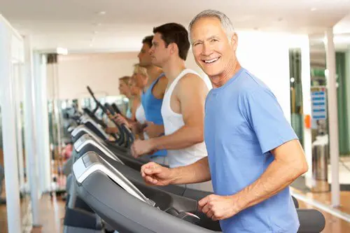 Nordic Wellness KålleredI Kållered köpstad ligger denna familjära friskvårdsanläggning, i en härlig atmosfär på ca 3500 kvadratmeter erbjuder vi träning för alla – yngre som äldre.I vårt gym har vi ett stort utbud av styrke- och konditionsmaskiner samt en avdelning med fria vikter. I våra 3 gruppträningsalar erbjuder vi ett rikt utbud av olika klasser som leds av våra erfarna och duktiga instruktörer.Du kan också ta din träning till nya nivåer med våra personliga tränare. Vår nybyggda Funktionella yta erbjuder stora möjligheter att lägga upp hela träningspass med eller utan redskap. Här finns också en stor Cross Cage att nyttja.&nbsp;Vi erbjuder även barn- och ungdomsklasser samt barnpassning i Kidz Club. Se tider under "Öppettider".Vi har hjärt-säkrat vårt gym;&nbsp;redan 2012 installerade vi en hjärtstartare, men vi nöjer oss inte bara med att installera en hjärtstartare – vår personal genomgår årligen en utbildning i HLR. Sammantaget gör det att vi är väl rustade om olyckan är framme.Vårt grupptränings-utbud är stort och förutom klasser med instruktör erbjuder vi även Virtuell träning. Perfekt för dig som vill kunna träna när det passar in i just din vardag. Här finns ett urval av olika Cykelklasser, Yoga, Bodypump, Les Mills core, Bootystep, Mama moove och fler därtill.Liveklasserna inkluderar ett brett register av koncept där vi fyller veckan med Bodyjam, Zumba Fitness, Bodybalance, HOT yoga, Bodystep, Bodypump, Les Mills Core, Bootymove, GRIT, HIIT bland annat.&nbsp;Unikt för Nordic Wellness Kållered är vår HOT Yoga där du "yogar" i 40 graders värme. Välgörande för kropp och själ.&nbsp;Nordic Wellness - Din Bästa GymPartnerNordic Wellness är idag en av Sveriges största friskvårds-kedjor.Det ger oss unika möjligheter att ständigt utveckla våra klubbar och att ligga i framkant när det gäller utbud, kvalitet, personal och inte minst pris.Det är viktigt för oss att alla människor känner sig som hemma.Nordic Wellness erbjuder generösa lokaler med fräsch inredning, där du kan träna i en trivsam miljö.Under 2022 har vi uppdaterat klubben med nytt golv, ny belysning, ny färg och högkvalitativ tränings-gymutrustning.&nbsp;Varmt välkommen till Göteborgs främsta träningsanläggningar med gymutrustning från de världsledande varumärkena&nbsp;Technogym,&nbsp;Life Fitness,&nbsp;Precor,&nbsp;Cybex!Vi kan stolt presentera lanseringen av Les Mills nya gruppträningspass Strength Development. Just vår klubb är en av fåtal utvalda i norden att först få släppa det nya konceptet.Här är de 15st mest sökta gymmen på GymKarta i Juli 2023Nordic Wellness Lindholmen på Lindholmsallén 20 i GöteborgSATS Gamlestaden på Gamlestadstorget 7 i GöteborgSTC Sävedalen - Göteborgsvägen 104 - GymKarta.seSTC munkebäck på Munkebäcks Allé 26 i GöteborgNordic Wellness Göteborg Kviberg Arena - GymKarta.seNordic Wellness Kungälv Kongahälla - GymKarta.seActic Lerum - Vattenpalatset på Häradsvägen 3 i Lerum&nbsp;Maximus Gym Brunnsbo på Folkvisegatan 15 i GöteborgSATS Hovås på Björklundabacken 2 i Hovås - GymKarta.seNordic Wellness Backaplan på Gustaf Dalénsgatan 13Fitness24Seven på Lergöksgatan 6 i Västra FrölundaSATS Askim (Sisjön stora) på Ekonomivägen 6 i AskimSTC på Ekenleden 10 i Kållered - GymKarta.seNordic Wellness Marklandsgatan - GymKarta.seNordic Wellness på Vasagatan 7 i Göteborg