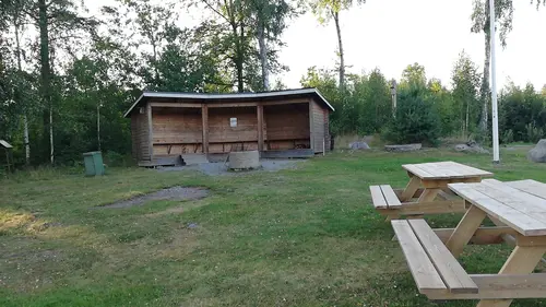 Det skapar Harmoni o balans.Här hos oss kan du välja vilken period på året, i ditt liv som du känner är bäst för dig.Adrian Eriksson Skapade GymKarta.Se och alla Gym med Premium - abonnemang blir SEO-Optimerade av Martin Maximus SEO - (Sökmotoroptimerade).X-FORCE – UNIK TRÄNINGSMETODDen nya världsunika och patenterade svenska uppfinningen X-Force är en träningsmaskin som ökar den negativa belastningen med 40 %.Detta gör att du som användare kan träna betydligt kortare tid och få större effekt med garanterat bättre resultat, endast 6 – 12 repetitioner per maskin var 7 – 14 dagar.Varför negativ träning?Negativ träning har många fördelar.Musklerna kan arbeta med betydligt högre belastning excentriskt än koncentrisk och en tyngre last innebär också effektivare träning med snabbare resultat.För att förbättra muskelstyrkan överbelastar du muskeln och om den excentriska lasten är större tröttar du ut muskeln snabbare.Excentrisk träning kräver mindre syre än koncentrisk vilket påfrestar hjärtat mindre men ökar blodtrycket.Här är de 15st mest sökta gymmen på GymKarta i Juli 2023Nordic Wellness Lindholmen på Lindholmsallén 20 i GöteborgSATS Gamlestaden på Gamlestadstorget 7 i GöteborgSTC Sävedalen - Göteborgsvägen 104 - GymKarta.seSTC munkebäck på Munkebäcks Allé 26 i GöteborgNordic Wellness Göteborg Kviberg Arena - GymKarta.seNordic Wellness Kungälv Kongahälla - GymKarta.seActic Lerum - Vattenpalatset på Häradsvägen 3 i Lerum&nbsp;Maximus Gym Brunnsbo på Folkvisegatan 15 i GöteborgSATS Hovås på Björklundabacken 2 i Hovås - GymKarta.seNordic Wellness Backaplan på Gustaf Dalénsgatan 13Fitness24Seven på Lergöksgatan 6 i Västra FrölundaSATS Askim (Sisjön stora) på Ekonomivägen 6 i AskimSTC på Ekenleden 10 i Kållered - GymKarta.seNordic Wellness Marklandsgatan - GymKarta.seNordic Wellness på Vasagatan 7 i Göteborg