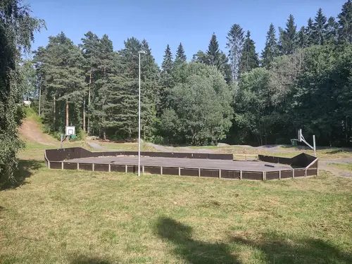 Kom och besök oss idag för att ta del av vårt erbjudande och upplev vår varma och välkomnande atmosfärVi ser fram emot att träna med dig och din familj!Här är de 15st mest sökta gymmen på GymKarta i Juli 2023Nordic Wellness Lindholmen på Lindholmsallén 20 i GöteborgSATS Gamlestaden på Gamlestadstorget 7 i GöteborgSTC Sävedalen - Göteborgsvägen 104 - GymKarta.seSTC munkebäck på Munkebäcks Allé 26 i GöteborgNordic Wellness Göteborg Kviberg Arena - GymKarta.seNordic Wellness Kungälv Kongahälla - GymKarta.seActic Lerum - Vattenpalatset på Häradsvägen 3 i Lerum&nbsp;Maximus Gym Brunnsbo på Folkvisegatan 15 i GöteborgSATS Hovås på Björklundabacken 2 i Hovås - GymKarta.seNordic Wellness Backaplan på Gustaf Dalénsgatan 13Fitness24Seven på Lergöksgatan 6 i Västra FrölundaSATS Askim (Sisjön stora) på Ekonomivägen 6 i AskimSTC på Ekenleden 10 i Kållered - GymKarta.seNordic Wellness Marklandsgatan - GymKarta.seNordic Wellness på Vasagatan 7 i Göteborg