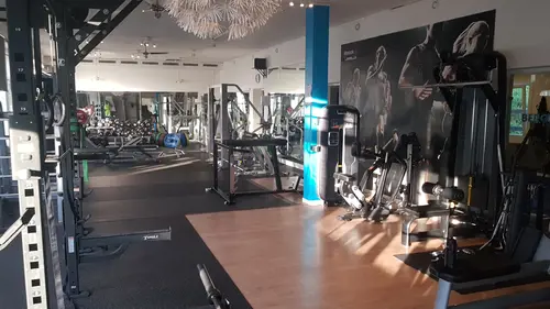Här är de 15st mest sökta gymmen på GymKarta i Juli 2023Nordic Wellness Lindholmen på Lindholmsallén 20 i GöteborgSATS Gamlestaden på Gamlestadstorget 7 i GöteborgSTC Sävedalen - Göteborgsvägen 104 - GymKarta.seSTC munkebäck på Munkebäcks Allé 26 i GöteborgNordic Wellness Göteborg Kviberg Arena - GymKarta.seNordic Wellness Kungälv Kongahälla - GymKarta.seActic Lerum - Vattenpalatset på Häradsvägen 3 i Lerum&nbsp;Maximus Gym Brunnsbo på Folkvisegatan 15 i GöteborgSATS Hovås på Björklundabacken 2 i Hovås - GymKarta.seNordic Wellness Backaplan på Gustaf Dalénsgatan 13Fitness24Seven på Lergöksgatan 6 i Västra FrölundaSATS Askim (Sisjön stora) på Ekonomivägen 6 i AskimSTC på Ekenleden 10 i Kållered - GymKarta.seNordic Wellness Marklandsgatan - GymKarta.seNordic Wellness på Vasagatan 7 i Göteborg
