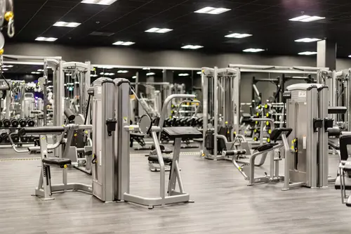 Nordic Wellness AngeredVälkomna in för ett svettigt träningspass hos oss!&nbsp;Klubben är utrustad med ett stort utbud av maskiner och utrustning för både gym, funktionell och konditionsträning men även womens area.Nordic Wellness - Din Bästa GymPartnerNordic Wellness är idag en av Sveriges största friskvårds-kedjor.Det ger oss unika möjligheter att ständigt utveckla våra klubbar och att ligga i framkant när det gäller utbud, kvalitet, personal och inte minst pris.Det är viktigt för oss att alla människor känner sig som hemma.Nordic Wellness erbjuder generösa lokaler med fräsch inredning, där du kan träna i en trivsam miljö.Under 2022 har vi uppdaterat klubben med nytt golv, ny belysning, ny färg och högkvalitativ tränings-gymutrustning.&nbsp;Varmt välkommen till Göteborgs främsta träningsanläggningar med gymutrustning från de världsledande varumärkena&nbsp;Technogym,&nbsp;Life Fitness,&nbsp;Precor,&nbsp;Cybex!Här är de 15st mest sökta gymmen på GymKarta i Juli 2023Nordic Wellness Lindholmen på Lindholmsallén 20 i GöteborgSATS Gamlestaden på Gamlestadstorget 7 i GöteborgSTC Sävedalen - Göteborgsvägen 104 - GymKarta.seSTC munkebäck på Munkebäcks Allé 26 i GöteborgNordic Wellness Göteborg Kviberg Arena - GymKarta.seNordic Wellness Kungälv Kongahälla - GymKarta.seActic Lerum - Vattenpalatset på Häradsvägen 3 i Lerum&nbsp;Maximus Gym Brunnsbo på Folkvisegatan 15 i GöteborgSATS Hovås på Björklundabacken 2 i Hovås - GymKarta.seNordic Wellness Backaplan på Gustaf Dalénsgatan 13Fitness24Seven på Lergöksgatan 6 i Västra FrölundaSATS Askim (Sisjön stora) på Ekonomivägen 6 i AskimSTC på Ekenleden 10 i Kållered - GymKarta.seNordic Wellness Marklandsgatan - GymKarta.seNordic Wellness på Vasagatan 7 i Göteborg