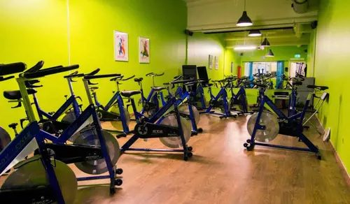 Här är de 15st mest sökta gymmen på GymKarta i Juli 2023Nordic Wellness Lindholmen på Lindholmsallén 20 i GöteborgSATS Gamlestaden på Gamlestadstorget 7 i GöteborgSTC Sävedalen - Göteborgsvägen 104 - GymKarta.seSTC munkebäck på Munkebäcks Allé 26 i GöteborgNordic Wellness Göteborg Kviberg Arena - GymKarta.seNordic Wellness Kungälv Kongahälla - GymKarta.seActic Lerum - Vattenpalatset på Häradsvägen 3 i Lerum&nbsp;Maximus Gym Brunnsbo på Folkvisegatan 15 i GöteborgSATS Hovås på Björklundabacken 2 i Hovås - GymKarta.seNordic Wellness Backaplan på Gustaf Dalénsgatan 13Fitness24Seven på Lergöksgatan 6 i Västra FrölundaSATS Askim (Sisjön stora) på Ekonomivägen 6 i AskimSTC på Ekenleden 10 i Kållered - GymKarta.seNordic Wellness Marklandsgatan - GymKarta.seNordic Wellness på Vasagatan 7 i Göteborg