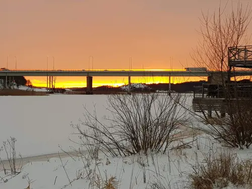 Nordic Wellness KungälvVälkommen till Nordic Wellness Kungälv Västra Strandgatan!&nbsp;Hos oss kan du träna både på gymmet och gruppträning.I våra tre salar erbjuder vi&nbsp;gruppträning i flera olika koncept, där du kan göra allt från att träna högintensiv Crosschallenge och Cykel till att varva ner och stärka kroppen med Yoga och Rörlighet.Vad du än vill träna har vi något som passar dig!Välkommen till Nordic Wellness!Här kan du ta del av toppmoderna maskiner, fria vikter, gruppträning, virtuell träning och riktigt mycket tränings-glädje.Kom gärna in och ta en kaffe, kika på den fantastiska anläggningen och prata med oss direkt i receptionen.Vi erbjuder självklart prov-vecka för dig som vill testa vår härliga klubb och utbud.Vi har gratis parkering hos oss också.GRATIS KONSULTATION!Vill du få hjälp att nå dina mål?Med en personlig tränare kommer du snabbt igång med ett individanpassat träningsschema som ger resultat.I det första mötet går vi igenom vad du önskar uppnå samt sätter realistiska mål efter dina förutsättningar.Fyll i kontaktformuläret nedan så kontaktar vi dig för 30 minuters kostnadsfri konsultation.Vissa personliga tränare erbjuder nu också tjänsten PT online.Vid förhinder behöver du avboka mötet 24h innan utsatt tid, annars debiteras du 200 kr.Kolla ditt gym på alla bolagFitnessprofilen Julia på Nordic Wellness: Är ditt mål att ha en något tajtare form till beachen?BEHÖVER DU PT? Känner du att du inte har disciplinen att komma i gång med träningen hemma? Hör av dig direkt till Julia och boka professionell hjälp!Nordic Wellness Din Bästa-GymPartnerHär är de 15st mest sökta gymmen på GymKarta i Juli 2023Nordic Wellness Lindholmen på Lindholmsallén 20 i GöteborgSATS Gamlestaden på Gamlestadstorget 7 i GöteborgSTC Sävedalen - Göteborgsvägen 104 - GymKarta.seSTC munkebäck på Munkebäcks Allé 26 i GöteborgNordic Wellness Göteborg Kviberg Arena - GymKarta.seNordic Wellness Kungälv Kongahälla - GymKarta.seActic Lerum - Vattenpalatset på Häradsvägen 3 i Lerum&nbsp;Maximus Gym Brunnsbo på Folkvisegatan 15 i GöteborgSATS Hovås på Björklundabacken 2 i Hovås - GymKarta.seNordic Wellness Backaplan på Gustaf Dalénsgatan 13Fitness24Seven på Lergöksgatan 6 i Västra FrölundaSATS Askim (Sisjön stora) på Ekonomivägen 6 i AskimSTC på Ekenleden 10 i Kållered - GymKarta.seNordic Wellness Marklandsgatan - GymKarta.seNordic Wellness på Vasagatan 7 i Göteborg