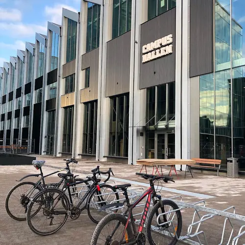 Det skapar Harmoni o balans.Här hos oss kan du välja vilken period på året, i ditt liv som du känner är bäst för dig.Adrian Eriksson Skapade GymKarta.Se och alla Gym med Premium - abonnemang blir SEO-Optimerade av Martin Maximus SEO - (Sökmotoroptimerade).X-FORCE – UNIK TRÄNINGSMETODDen nya världsunika och patenterade svenska uppfinningen X-Force är en träningsmaskin som ökar den negativa belastningen med 40 %.Detta gör att du som användare kan träna betydligt kortare tid och få större effekt med garanterat bättre resultat, endast 6 – 12 repetitioner per maskin var 7 – 14 dagar.Varför negativ träning?Negativ träning har många fördelar.Musklerna kan arbeta med betydligt högre belastning excentriskt än koncentrisk och en tyngre last innebär också effektivare träning med snabbare resultat.För att förbättra muskelstyrkan överbelastar du muskeln och om den excentriska lasten är större tröttar du ut muskeln snabbare.Excentrisk träning kräver mindre syre än koncentrisk vilket påfrestar hjärtat mindre men ökar blodtrycket.Här är de 15st mest sökta gymmen på GymKarta i Juli 2023Nordic Wellness Lindholmen på Lindholmsallén 20 i GöteborgSATS Gamlestaden på Gamlestadstorget 7 i GöteborgSTC Sävedalen - Göteborgsvägen 104 - GymKarta.seSTC munkebäck på Munkebäcks Allé 26 i GöteborgNordic Wellness Göteborg Kviberg Arena - GymKarta.seNordic Wellness Kungälv Kongahälla - GymKarta.seActic Lerum - Vattenpalatset på Häradsvägen 3 i Lerum&nbsp;Maximus Gym Brunnsbo på Folkvisegatan 15 i GöteborgSATS Hovås på Björklundabacken 2 i Hovås - GymKarta.seNordic Wellness Backaplan på Gustaf Dalénsgatan 13Fitness24Seven på Lergöksgatan 6 i Västra FrölundaSATS Askim (Sisjön stora) på Ekonomivägen 6 i AskimSTC på Ekenleden 10 i Kållered - GymKarta.seNordic Wellness Marklandsgatan - GymKarta.seNordic Wellness på Vasagatan 7 i Göteborg