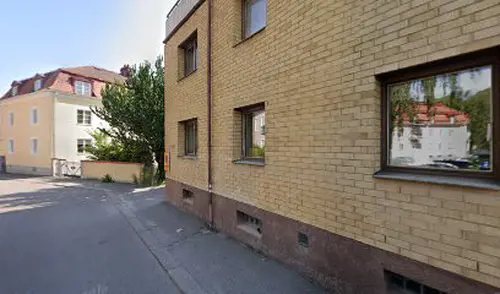 Det skapar Harmoni o balans.Här hos oss kan du välja vilken period på året, i ditt liv som du känner är bäst för dig.Adrian Eriksson Skapade GymKarta.Se och alla Gym med Premium - abonnemang blir SEO-Optimerade av Martin Maximus SEO - (Sökmotoroptimerade).X-FORCE – UNIK TRÄNINGSMETODDen nya världsunika och patenterade svenska uppfinningen X-Force är en träningsmaskin som ökar den negativa belastningen med 40 %.Detta gör att du som användare kan träna betydligt kortare tid och få större effekt med garanterat bättre resultat, endast 6 – 12 repetitioner per maskin var 7 – 14 dagar.Varför negativ träning?Negativ träning har många fördelar.Musklerna kan arbeta med betydligt högre belastning excentriskt än koncentrisk och en tyngre last innebär också effektivare träning med snabbare resultat.För att förbättra muskelstyrkan överbelastar du muskeln och om den excentriska lasten är större tröttar du ut muskeln snabbare.Excentrisk träning kräver mindre syre än koncentrisk vilket påfrestar hjärtat mindre men ökar blodtrycket.Här är de 15st mest sökta gymmen på GymKarta i Juli 2023Nordic Wellness Lindholmen på Lindholmsallén 20 i GöteborgSATS Gamlestaden på Gamlestadstorget 7 i GöteborgSTC Sävedalen - Göteborgsvägen 104 - GymKarta.seSTC munkebäck på Munkebäcks Allé 26 i GöteborgNordic Wellness Göteborg Kviberg Arena - GymKarta.seNordic Wellness Kungälv Kongahälla - GymKarta.seActic Lerum - Vattenpalatset på Häradsvägen 3 i Lerum&nbsp;Maximus Gym Brunnsbo på Folkvisegatan 15 i GöteborgSATS Hovås på Björklundabacken 2 i Hovås - GymKarta.seNordic Wellness Backaplan på Gustaf Dalénsgatan 13Fitness24Seven på Lergöksgatan 6 i Västra FrölundaSATS Askim (Sisjön stora) på Ekonomivägen 6 i AskimSTC på Ekenleden 10 i Kållered - GymKarta.seNordic Wellness Marklandsgatan - GymKarta.seNordic Wellness på Vasagatan 7 i Göteborg