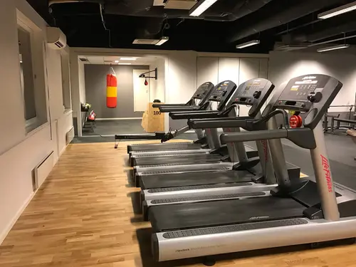 Här är de 15st mest sökta gymmen på GymKarta i Juli 2023Nordic Wellness Lindholmen på Lindholmsallén 20 i GöteborgSATS Gamlestaden på Gamlestadstorget 7 i GöteborgSTC Sävedalen - Göteborgsvägen 104 - GymKarta.seSTC munkebäck på Munkebäcks Allé 26 i GöteborgNordic Wellness Göteborg Kviberg Arena - GymKarta.seNordic Wellness Kungälv Kongahälla - GymKarta.seActic Lerum - Vattenpalatset på Häradsvägen 3 i Lerum&nbsp;Maximus Gym Brunnsbo på Folkvisegatan 15 i GöteborgSATS Hovås på Björklundabacken 2 i Hovås - GymKarta.seNordic Wellness Backaplan på Gustaf Dalénsgatan 13Fitness24Seven på Lergöksgatan 6 i Västra FrölundaSATS Askim (Sisjön stora) på Ekonomivägen 6 i AskimSTC på Ekenleden 10 i Kållered - GymKarta.seNordic Wellness Marklandsgatan - GymKarta.seNordic Wellness på Vasagatan 7 i Göteborg
