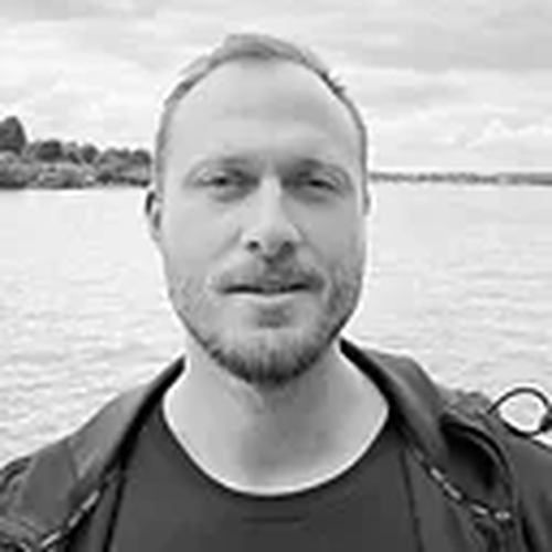 Boost Sweden - NACKA STRAND på Augustendalsvägen 66BOOST HEALTH CLUBEn hälsoklubb med intelligenta träningsmaskiner, skräddarsyddaträningsprogram och utbildade personliga tränare.Vi är inget vanligt gym. Förstå oss rätt, Boost har allt vanliga gym erbjuder och mycket mer. Det vi erbjuder är en helt ny och unik träningsform inom vår bransch. Genom att testa varje person som tränar hos oss kan vi skräddarsy träningen efter individuella mål, för alla som vill ha en sundare livsstil med mätbara resultat!​Vad gör oss på Boost Sweden unika?Vår patenterade träningsutrustning från eGym är intelligent och anpassas efter individen för att förebygga skador samt slitage på kroppen. Samtidigt ger eGym motiverande och effektiv träning där 16 minuters träning räcker.När du tränar hos oss får du en egen personlig tränare som motiverar, ger rådgivning kring kost och träning samt håller månatliga uppföljningar för att du ska nå ditt mål på ett effektivt och säkert sätt.Läs mer om vårt träningskoncept här.Var finns vi?Vi har för närvarande två anläggningar – en i Nacka Strand och Hagastaden i Stockholm.Nå dina mål med effektiv träning i en exklusiv miljö. Ett bra pass tar bara 17 minuter med hjälp av våra smarta maskiner och personliga tränare som alltid är på plats för att stötta dig.Genom vår app kan du följa din utveckling och se när din biologiska ålder sänksInom en snar framtid kommer vi utöka till fler Health Clubs.Våra träningsanläggningar/gym ligger i dagsläget nära Stockholm city, Nacka, Värmdö, Sickla, Vasastan, Norrtull, Hagastaden, Karolinska sjukhuset och Solna. Välkommen förbi!StyrketräningKonditionMobilitetsträningKroppsanalysPersonlig tränareTräningsprogramEkologiska hygienprodukterResultat i appRehabiliteringsträningTräningsutmaningarLoungeavdelningBehandlingarFrukostbufféAutomatiska skåplåsNyheter Ifrån GymKartaHafstens Resort Och CampingMatinspiratör Markiz TaintonInger Zetterqvist: EM 1:ASasa The Mutant VujicJust Gym Sebastian HedmanJakob Wallin LAWABIdrottsrehab Ullevi
