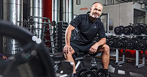 Välkommen tillNordic Wellness Värmdö Centrum!Här kan du ta del av toppmoderna maskiner, fria vikter, gruppträning, virtuell träning och riktigt mycket tränings-glädje.Kom gärna in och ta en kaffe, kika på den fantastiska anläggningen och prata med oss direkt i receptionen.Vi erbjuder självklart prov-vecka för dig som vill testa vår härliga klubb och utbud.Vi har gratis parkering hos oss också.GRATIS KONSULTATION!Vill du få hjälp att nå dina mål?Med en personlig tränare kommer du snabbt igång med ett individanpassat träningsschema som ger resultat.I det första mötet går vi igenom vad du önskar uppnå samt sätter realistiska mål efter dina förutsättningar.Fyll i kontaktformuläret nedan så kontaktar vi dig för 30 minuters kostnadsfri konsultation.Vissa personliga tränare erbjuder nu också tjänsten PT online.Vid förhinder behöver du avboka mötet 24h innan utsatt tid, annars debiteras du 200 kr.Kolla ditt gym på alla bolagFitnessprofilen Julia på Nordic Wellness: Är ditt mål att ha en något tajtare form till beachen?BEHÖVER DU PT? Känner du att du inte har disciplinen att komma i gång med träningen hemma? Hör av dig direkt till Julia och boka professionell hjälp!Nordic Wellness Din Bästa-GymPartnerHär är de 15st mest sökta gymmen på GymKarta i Juli 2023Nordic Wellness Lindholmen på Lindholmsallén 20 i GöteborgSATS Gamlestaden på Gamlestadstorget 7 i GöteborgSTC Sävedalen - Göteborgsvägen 104 - GymKarta.seSTC munkebäck på Munkebäcks Allé 26 i GöteborgNordic Wellness Göteborg Kviberg Arena - GymKarta.seNordic Wellness Kungälv Kongahälla - GymKarta.seActic Lerum - Vattenpalatset på Häradsvägen 3 i Lerum&nbsp;Maximus Gym Brunnsbo på Folkvisegatan 15 i GöteborgSATS Hovås på Björklundabacken 2 i Hovås - GymKarta.seNordic Wellness Backaplan på Gustaf Dalénsgatan 13Fitness24Seven på Lergöksgatan 6 i Västra FrölundaSATS Askim (Sisjön stora) på Ekonomivägen 6 i AskimSTC på Ekenleden 10 i Kållered - GymKarta.seNordic Wellness Marklandsgatan - GymKarta.seNordic Wellness på Vasagatan 7 i Göteborg