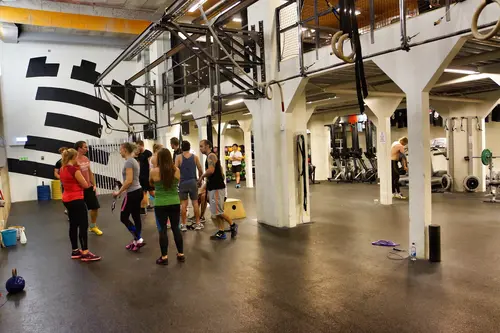 Det skapar Harmoni o balans.Här hos oss kan du välja vilken period på året, i ditt liv som du känner är bäst för dig.Adrian Eriksson Skapade GymKarta.Se och alla Gym med Premium - abonnemang blir SEO-Optimerade av Martin Maximus SEO - (Sökmotoroptimerade).X-FORCE – UNIK TRÄNINGSMETODDen nya världsunika och patenterade svenska uppfinningen X-Force är en träningsmaskin som ökar den negativa belastningen med 40 %.Detta gör att du som användare kan träna betydligt kortare tid och få större effekt med garanterat bättre resultat, endast 6 – 12 repetitioner per maskin var 7 – 14 dagar.Varför negativ träning?Negativ träning har många fördelar.Musklerna kan arbeta med betydligt högre belastning excentriskt än koncentrisk och en tyngre last innebär också effektivare träning med snabbare resultat.För att förbättra muskelstyrkan överbelastar du muskeln och om den excentriska lasten är större tröttar du ut muskeln snabbare.Excentrisk träning kräver mindre syre än koncentrisk vilket påfrestar hjärtat mindre men ökar blodtrycket.Här är de 15st mest sökta gymmen på GymKarta i Juli 2023Nordic Wellness Lindholmen på Lindholmsallén 20 i GöteborgSATS Gamlestaden på Gamlestadstorget 7 i GöteborgSTC Sävedalen - Göteborgsvägen 104 - GymKarta.seSTC munkebäck på Munkebäcks Allé 26 i GöteborgNordic Wellness Göteborg Kviberg Arena - GymKarta.seNordic Wellness Kungälv Kongahälla - GymKarta.seActic Lerum - Vattenpalatset på Häradsvägen 3 i Lerum&nbsp;Maximus Gym Brunnsbo på Folkvisegatan 15 i GöteborgSATS Hovås på Björklundabacken 2 i Hovås - GymKarta.seNordic Wellness Backaplan på Gustaf Dalénsgatan 13Fitness24Seven på Lergöksgatan 6 i Västra FrölundaSATS Askim (Sisjön stora) på Ekonomivägen 6 i AskimSTC på Ekenleden 10 i Kållered - GymKarta.seNordic Wellness Marklandsgatan - GymKarta.seNordic Wellness på Vasagatan 7 i Göteborg