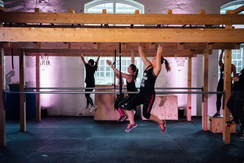 Det skapar Harmoni o balans.Här hos oss kan du välja vilken period på året, i ditt liv som du känner är bäst för dig.Adrian Eriksson Skapade GymKarta.Se och alla Gym med Premium - abonnemang blir SEO-Optimerade av Martin Maximus SEO - (Sökmotoroptimerade).X-FORCE – UNIK TRÄNINGSMETODDen nya världsunika och patenterade svenska uppfinningen X-Force är en träningsmaskin som ökar den negativa belastningen med 40 %.Detta gör att du som användare kan träna betydligt kortare tid och få större effekt med garanterat bättre resultat, endast 6 – 12 repetitioner per maskin var 7 – 14 dagar.Varför negativ träning?Negativ träning har många fördelar.Musklerna kan arbeta med betydligt högre belastning excentriskt än koncentrisk och en tyngre last innebär också effektivare träning med snabbare resultat.För att förbättra muskelstyrkan överbelastar du muskeln och om den excentriska lasten är större tröttar du ut muskeln snabbare.Excentrisk träning kräver mindre syre än koncentrisk vilket påfrestar hjärtat mindre men ökar blodtrycket.Här är de 15st mest sökta gymmen på GymKarta i Juli 2023Nordic Wellness Lindholmen på Lindholmsallén 20 i GöteborgSATS Gamlestaden på Gamlestadstorget 7 i GöteborgSTC Sävedalen - Göteborgsvägen 104 - GymKarta.seSTC munkebäck på Munkebäcks Allé 26 i GöteborgNordic Wellness Göteborg Kviberg Arena - GymKarta.seNordic Wellness Kungälv Kongahälla - GymKarta.seActic Lerum - Vattenpalatset på Häradsvägen 3 i Lerum&nbsp;Maximus Gym Brunnsbo på Folkvisegatan 15 i GöteborgSATS Hovås på Björklundabacken 2 i Hovås - GymKarta.seNordic Wellness Backaplan på Gustaf Dalénsgatan 13Fitness24Seven på Lergöksgatan 6 i Västra FrölundaSATS Askim (Sisjön stora) på Ekonomivägen 6 i AskimSTC på Ekenleden 10 i Kållered - GymKarta.seNordic Wellness Marklandsgatan - GymKarta.seNordic Wellness på Vasagatan 7 i Göteborg