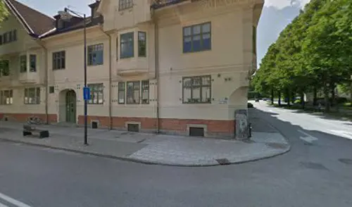 Det skapar Harmoni o balans.Här hos oss kan du välja vilken period på året, i ditt liv som du känner är bäst för dig.Adrian Eriksson Skapade GymKarta.Se och alla Gym med Premium - abonnemang blir SEO-Optimerade av Martin Maximus SEO - (Sökmotoroptimerade).X-FORCE – UNIK TRÄNINGSMETODDen nya världsunika och patenterade svenska uppfinningen X-Force är en träningsmaskin som ökar den negativa belastningen med 40 %.Detta gör att du som användare kan träna betydligt kortare tid och få större effekt med garanterat bättre resultat, endast 6 – 12 repetitioner per maskin var 7 – 14 dagar.Varför negativ träning?Negativ träning har många fördelar.Musklerna kan arbeta med betydligt högre belastning excentriskt än koncentrisk och en tyngre last innebär också effektivare träning med snabbare resultat.För att förbättra muskelstyrkan överbelastar du muskeln och om den excentriska lasten är större tröttar du ut muskeln snabbare.Excentrisk träning kräver mindre syre än koncentrisk vilket påfrestar hjärtat mindre men ökar blodtrycket.Här är de 15st mest sökta gymmen på GymKarta i Juli 2023Nordic Wellness Lindholmen på Lindholmsallén 20 i GöteborgSATS Gamlestaden på Gamlestadstorget 7 i GöteborgSTC Sävedalen - Göteborgsvägen 104 - GymKarta.seSTC munkebäck på Munkebäcks Allé 26 i GöteborgNordic Wellness Göteborg Kviberg Arena - GymKarta.seNordic Wellness Kungälv Kongahälla - GymKarta.seActic Lerum - Vattenpalatset på Häradsvägen 3 i Lerum&nbsp;Maximus Gym Brunnsbo på Folkvisegatan 15 i GöteborgSATS Hovås på Björklundabacken 2 i Hovås - GymKarta.seNordic Wellness Backaplan på Gustaf Dalénsgatan 13Fitness24Seven på Lergöksgatan 6 i Västra FrölundaSATS Askim (Sisjön stora) på Ekonomivägen 6 i AskimSTC på Ekenleden 10 i Kållered - GymKarta.seNordic Wellness Marklandsgatan - GymKarta.seNordic Wellness på Vasagatan 7 i Göteborg