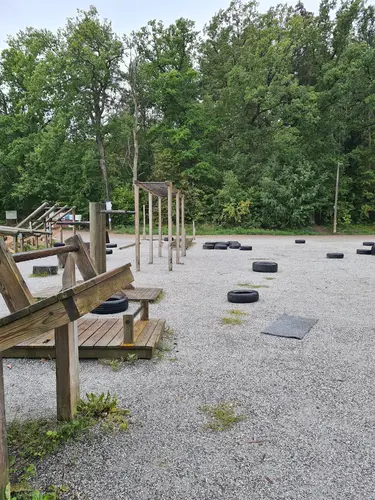 X-FORCE – UNIK TRÄNINGSMETODDen nya världsunika och patenterade svenska uppfinningen X-Force är en träningsmaskin som ökar den negativa belastningen med 40 %.Detta gör att du som användare kan träna betydligt kortare tid och få större effekt med garanterat bättre resultat, endast 6 – 12 repetitioner per maskin var 7 – 14 dagar.Varför negativ träning?Negativ träning har många fördelar.Musklerna kan arbeta med betydligt högre belastning excentriskt än koncentrisk och en tyngre last innebär också effektivare träning med snabbare resultat.För att förbättra muskelstyrkan överbelastar du muskeln och om den excentriska lasten är större tröttar du ut muskeln snabbare.Excentrisk träning kräver mindre syre än koncentrisk vilket påfrestar hjärtat mindre men ökar blodtrycket.Här är de 15st mest sökta gymmen på GymKarta i Juli 2023Nordic Wellness Lindholmen på Lindholmsallén 20 i GöteborgSATS Gamlestaden på Gamlestadstorget 7 i GöteborgSTC Sävedalen - Göteborgsvägen 104 - GymKarta.seSTC munkebäck på Munkebäcks Allé 26 i GöteborgNordic Wellness Göteborg Kviberg Arena - GymKarta.seNordic Wellness Kungälv Kongahälla - GymKarta.seActic Lerum - Vattenpalatset på Häradsvägen 3 i Lerum&nbsp;Maximus Gym Brunnsbo på Folkvisegatan 15 i GöteborgSATS Hovås på Björklundabacken 2 i Hovås - GymKarta.seNordic Wellness Backaplan på Gustaf Dalénsgatan 13Fitness24Seven på Lergöksgatan 6 i Västra FrölundaSATS Askim (Sisjön stora) på Ekonomivägen 6 i AskimSTC på Ekenleden 10 i Kållered - GymKarta.seNordic Wellness Marklandsgatan - GymKarta.seNordic Wellness på Vasagatan 7 i Göteborg