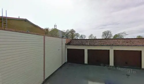 X-FORCE – UNIK TRÄNINGSMETODDen nya världsunika och patenterade svenska uppfinningen X-Force är en träningsmaskin som ökar den negativa belastningen med 40 %.Detta gör att du som användare kan träna betydligt kortare tid och få större effekt med garanterat bättre resultat, endast 6 – 12 repetitioner per maskin var 7 – 14 dagar.Varför negativ träning?Negativ träning har många fördelar.Musklerna kan arbeta med betydligt högre belastning excentriskt än koncentrisk och en tyngre last innebär också effektivare träning med snabbare resultat.För att förbättra muskelstyrkan överbelastar du muskeln och om den excentriska lasten är större tröttar du ut muskeln snabbare.Excentrisk träning kräver mindre syre än koncentrisk vilket påfrestar hjärtat mindre men ökar blodtrycket.Här är de 15st mest sökta gymmen på GymKarta i Juli 2023Nordic Wellness Lindholmen på Lindholmsallén 20 i GöteborgSATS Gamlestaden på Gamlestadstorget 7 i GöteborgSTC Sävedalen - Göteborgsvägen 104 - GymKarta.seSTC munkebäck på Munkebäcks Allé 26 i GöteborgNordic Wellness Göteborg Kviberg Arena - GymKarta.seNordic Wellness Kungälv Kongahälla - GymKarta.seActic Lerum - Vattenpalatset på Häradsvägen 3 i Lerum&nbsp;Maximus Gym Brunnsbo på Folkvisegatan 15 i GöteborgSATS Hovås på Björklundabacken 2 i Hovås - GymKarta.seNordic Wellness Backaplan på Gustaf Dalénsgatan 13Fitness24Seven på Lergöksgatan 6 i Västra FrölundaSATS Askim (Sisjön stora) på Ekonomivägen 6 i AskimSTC på Ekenleden 10 i Kållered - GymKarta.seNordic Wellness Marklandsgatan - GymKarta.seNordic Wellness på Vasagatan 7 i Göteborg