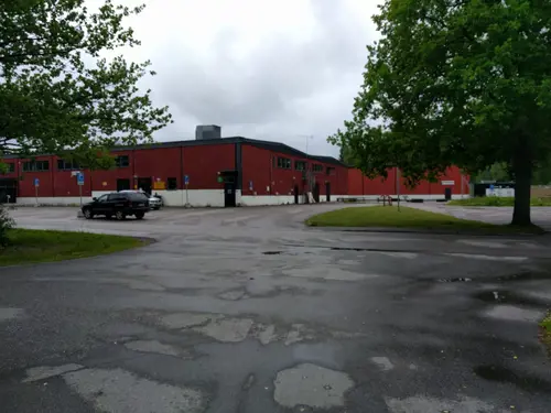 Det skapar Harmoni o balans.Här hos oss kan du välja vilken period på året, i ditt liv som du känner är bäst för dig.Adrian Eriksson Skapade GymKarta.Se och alla Gym med Premium - abonnemang blir SEO-Optimerade av Martin Maximus SEO - (Sökmotoroptimerade).X-FORCE – UNIK TRÄNINGSMETODDen nya världsunika och patenterade svenska uppfinningen X-Force är en träningsmaskin som ökar den negativa belastningen med 40 %.Detta gör att du som användare kan träna betydligt kortare tid och få större effekt med garanterat bättre resultat, endast 6 – 12 repetitioner per maskin var 7 – 14 dagar.Varför negativ träning?Negativ träning har många fördelar.Musklerna kan arbeta med betydligt högre belastning excentriskt än koncentrisk och en tyngre last innebär också effektivare träning med snabbare resultat.För att förbättra muskelstyrkan överbelastar du muskeln och om den excentriska lasten är större tröttar du ut muskeln snabbare.Excentrisk träning kräver mindre syre än koncentrisk vilket påfrestar hjärtat mindre men ökar blodtrycket.Här är de 15st mest sökta gymmen på GymKarta i Juli 2023Nordic Wellness Lindholmen på Lindholmsallén 20 i GöteborgSATS Gamlestaden på Gamlestadstorget 7 i GöteborgSTC Sävedalen - Göteborgsvägen 104 - GymKarta.seSTC munkebäck på Munkebäcks Allé 26 i GöteborgNordic Wellness Göteborg Kviberg Arena - GymKarta.seNordic Wellness Kungälv Kongahälla - GymKarta.seActic Lerum - Vattenpalatset på Häradsvägen 3 i Lerum&nbsp;Maximus Gym Brunnsbo på Folkvisegatan 15 i GöteborgSATS Hovås på Björklundabacken 2 i Hovås - GymKarta.seNordic Wellness Backaplan på Gustaf Dalénsgatan 13Fitness24Seven på Lergöksgatan 6 i Västra FrölundaSATS Askim (Sisjön stora) på Ekonomivägen 6 i AskimSTC på Ekenleden 10 i Kållered - GymKarta.seNordic Wellness Marklandsgatan - GymKarta.seNordic Wellness på Vasagatan 7 i Göteborg