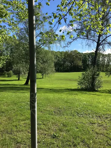 Det skapar Harmoni o balans.Här hos oss kan du välja vilken period på året, i ditt liv som du känner är bäst för dig.Adrian Eriksson Skapade GymKarta.Se och alla Gym med Premium - abonnemang blir SEO-Optimerade av Martin Maximus SEO - (Sökmotoroptimerade).X-FORCE – UNIK TRÄNINGSMETODDen nya världsunika och patenterade svenska uppfinningen X-Force är en träningsmaskin som ökar den negativa belastningen med 40 %.Detta gör att du som användare kan träna betydligt kortare tid och få större effekt med garanterat bättre resultat, endast 6 – 12 repetitioner per maskin var 7 – 14 dagar.Varför negativ träning?Negativ träning har många fördelar.Musklerna kan arbeta med betydligt högre belastning excentriskt än koncentrisk och en tyngre last innebär också effektivare träning med snabbare resultat.För att förbättra muskelstyrkan överbelastar du muskeln och om den excentriska lasten är större tröttar du ut muskeln snabbare.Excentrisk träning kräver mindre syre än koncentrisk vilket påfrestar hjärtat mindre men ökar blodtrycket.Här är de 15st mest sökta gymmen på GymKarta i Juli 2023Nordic Wellness Lindholmen på Lindholmsallén 20 i GöteborgSATS Gamlestaden på Gamlestadstorget 7 i GöteborgSTC Sävedalen - Göteborgsvägen 104 - GymKarta.seSTC munkebäck på Munkebäcks Allé 26 i GöteborgNordic Wellness Göteborg Kviberg Arena - GymKarta.seNordic Wellness Kungälv Kongahälla - GymKarta.seActic Lerum - Vattenpalatset på Häradsvägen 3 i Lerum&nbsp;Maximus Gym Brunnsbo på Folkvisegatan 15 i GöteborgSATS Hovås på Björklundabacken 2 i Hovås - GymKarta.seNordic Wellness Backaplan på Gustaf Dalénsgatan 13Fitness24Seven på Lergöksgatan 6 i Västra FrölundaSATS Askim (Sisjön stora) på Ekonomivägen 6 i AskimSTC på Ekenleden 10 i Kållered - GymKarta.seNordic Wellness Marklandsgatan - GymKarta.seNordic Wellness på Vasagatan 7 i Göteborg