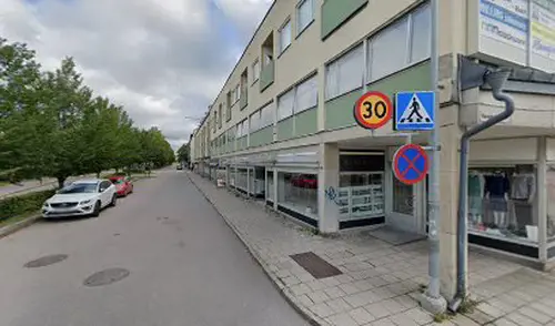 Det skapar Harmoni o balans.Här hos oss kan du välja vilken period på året, i ditt liv som du känner är bäst för dig.Adrian Eriksson Skapade GymKarta.Se och alla Gym med Premium - abonnemang blir SEO-Optimerade av Martin Maximus SEO - (Sökmotoroptimerade).X-FORCE – UNIK TRÄNINGSMETODDen nya världsunika och patenterade svenska uppfinningen X-Force är en träningsmaskin som ökar den negativa belastningen med 40 %.Detta gör att du som användare kan träna betydligt kortare tid och få större effekt med garanterat bättre resultat, endast 6 – 12 repetitioner per maskin var 7 – 14 dagar.Varför negativ träning?Negativ träning har många fördelar.Musklerna kan arbeta med betydligt högre belastning excentriskt än koncentrisk och en tyngre last innebär också effektivare träning med snabbare resultat.För att förbättra muskelstyrkan överbelastar du muskeln och om den excentriska lasten är större tröttar du ut muskeln snabbare.Excentrisk träning kräver mindre syre än koncentrisk vilket påfrestar hjärtat mindre men ökar blodtrycket.Här är de 15st mest sökta gymmen på GymKarta i Juli 2023Nordic Wellness Lindholmen på Lindholmsallén 20 i GöteborgSATS Gamlestaden på Gamlestadstorget 7 i GöteborgSTC Sävedalen - Göteborgsvägen 104 - GymKarta.seSTC munkebäck på Munkebäcks Allé 26 i GöteborgNordic Wellness Göteborg Kviberg Arena - GymKarta.seNordic Wellness Kungälv Kongahälla - GymKarta.seActic Lerum - Vattenpalatset på Häradsvägen 3 i Lerum&nbsp;Maximus Gym Brunnsbo på Folkvisegatan 15 i GöteborgSATS Hovås på Björklundabacken 2 i Hovås - GymKarta.seNordic Wellness Backaplan på Gustaf Dalénsgatan 13Fitness24Seven på Lergöksgatan 6 i Västra FrölundaSATS Askim (Sisjön stora) på Ekonomivägen 6 i AskimSTC på Ekenleden 10 i Kållered - GymKarta.seNordic Wellness Marklandsgatan - GymKarta.seNordic Wellness på Vasagatan 7 i Göteborg