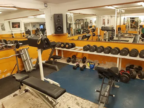 Här är de 15st mest sökta gymmen på GymKarta i Juli 2023Nordic Wellness Lindholmen på Lindholmsallén 20 i GöteborgSATS Gamlestaden på Gamlestadstorget 7 i GöteborgSTC Sävedalen - Göteborgsvägen 104 - GymKarta.seSTC munkebäck på Munkebäcks Allé 26 i GöteborgNordic Wellness Göteborg Kviberg Arena - GymKarta.seNordic Wellness Kungälv Kongahälla - GymKarta.seActic Lerum - Vattenpalatset på Häradsvägen 3 i Lerum&nbsp;Maximus Gym Brunnsbo på Folkvisegatan 15 i GöteborgSATS Hovås på Björklundabacken 2 i Hovås - GymKarta.seNordic Wellness Backaplan på Gustaf Dalénsgatan 13Fitness24Seven på Lergöksgatan 6 i Västra FrölundaSATS Askim (Sisjön stora) på Ekonomivägen 6 i AskimSTC på Ekenleden 10 i Kållered - GymKarta.seNordic Wellness Marklandsgatan - GymKarta.seNordic Wellness på Vasagatan 7 i Göteborg