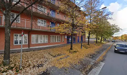 Det skapar Harmoni o balans.Här hos oss kan du välja vilken period på året, i ditt liv som du känner är bäst för dig.Adrian Eriksson Skapade GymKarta.Se och alla Gym med Premium - abonnemang blir SEO-Optimerade av Martin Maximus SEO - (Sökmotoroptimerade).X-FORCE – UNIK TRÄNINGSMETODDen nya världsunika och patenterade svenska uppfinningen X-Force är en träningsmaskin som ökar den negativa belastningen med 40 %.Detta gör att du som användare kan träna betydligt kortare tid och få större effekt med garanterat bättre resultat, endast 6 – 12 repetitioner per maskin var 7 – 14 dagar.Varför negativ träning?Negativ träning har många fördelar.Musklerna kan arbeta med betydligt högre belastning excentriskt än koncentrisk och en tyngre last innebär också effektivare träning med snabbare resultat.För att förbättra muskelstyrkan överbelastar du muskeln och om den excentriska lasten är större tröttar du ut muskeln snabbare.Excentrisk träning kräver mindre syre än koncentrisk vilket påfrestar hjärtat mindre men ökar blodtrycket.Här är de 15st mest sökta gymmen på GymKarta i Juli 2023Nordic Wellness Lindholmen på Lindholmsallén 20 i GöteborgSATS Gamlestaden på Gamlestadstorget 7 i GöteborgSTC Sävedalen - Göteborgsvägen 104 - GymKarta.seSTC munkebäck på Munkebäcks Allé 26 i GöteborgNordic Wellness Göteborg Kviberg Arena - GymKarta.seNordic Wellness Kungälv Kongahälla - GymKarta.seActic Lerum - Vattenpalatset på Häradsvägen 3 i Lerum&nbsp;Maximus Gym Brunnsbo på Folkvisegatan 15 i GöteborgSATS Hovås på Björklundabacken 2 i Hovås - GymKarta.seNordic Wellness Backaplan på Gustaf Dalénsgatan 13Fitness24Seven på Lergöksgatan 6 i Västra FrölundaSATS Askim (Sisjön stora) på Ekonomivägen 6 i AskimSTC på Ekenleden 10 i Kållered - GymKarta.seNordic Wellness Marklandsgatan - GymKarta.seNordic Wellness på Vasagatan 7 i Göteborg