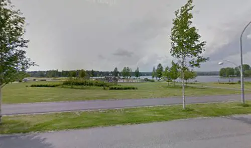 X-FORCE – UNIK TRÄNINGSMETODDen nya världsunika och patenterade svenska uppfinningen X-Force är en träningsmaskin som ökar den negativa belastningen med 40 %.Detta gör att du som användare kan träna betydligt kortare tid och få större effekt med garanterat bättre resultat, endast 6 – 12 repetitioner per maskin var 7 – 14 dagar.Varför negativ träning?Negativ träning har många fördelar.Musklerna kan arbeta med betydligt högre belastning excentriskt än koncentrisk och en tyngre last innebär också effektivare träning med snabbare resultat.För att förbättra muskelstyrkan överbelastar du muskeln och om den excentriska lasten är större tröttar du ut muskeln snabbare.Excentrisk träning kräver mindre syre än koncentrisk vilket påfrestar hjärtat mindre men ökar blodtrycket.Här är de 15st mest sökta gymmen på GymKarta i Juli 2023Nordic Wellness Lindholmen på Lindholmsallén 20 i GöteborgSATS Gamlestaden på Gamlestadstorget 7 i GöteborgSTC Sävedalen - Göteborgsvägen 104 - GymKarta.seSTC munkebäck på Munkebäcks Allé 26 i GöteborgNordic Wellness Göteborg Kviberg Arena - GymKarta.seNordic Wellness Kungälv Kongahälla - GymKarta.seActic Lerum - Vattenpalatset på Häradsvägen 3 i Lerum&nbsp;Maximus Gym Brunnsbo på Folkvisegatan 15 i GöteborgSATS Hovås på Björklundabacken 2 i Hovås - GymKarta.seNordic Wellness Backaplan på Gustaf Dalénsgatan 13Fitness24Seven på Lergöksgatan 6 i Västra FrölundaSATS Askim (Sisjön stora) på Ekonomivägen 6 i AskimSTC på Ekenleden 10 i Kållered - GymKarta.seNordic Wellness Marklandsgatan - GymKarta.seNordic Wellness på Vasagatan 7 i Göteborg