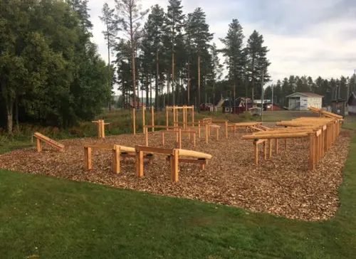 X-FORCE – UNIK TRÄNINGSMETODDen nya världsunika och patenterade svenska uppfinningen X-Force är en träningsmaskin som ökar den negativa belastningen med 40 %.Detta gör att du som användare kan träna betydligt kortare tid och få större effekt med garanterat bättre resultat, endast 6 – 12 repetitioner per maskin var 7 – 14 dagar.Varför negativ träning?Negativ träning har många fördelar.Musklerna kan arbeta med betydligt högre belastning excentriskt än koncentrisk och en tyngre last innebär också effektivare träning med snabbare resultat.För att förbättra muskelstyrkan överbelastar du muskeln och om den excentriska lasten är större tröttar du ut muskeln snabbare.Excentrisk träning kräver mindre syre än koncentrisk vilket påfrestar hjärtat mindre men ökar blodtrycket.Här är de 15st mest sökta gymmen på GymKarta i Juli 2023Nordic Wellness Lindholmen på Lindholmsallén 20 i GöteborgSATS Gamlestaden på Gamlestadstorget 7 i GöteborgSTC Sävedalen - Göteborgsvägen 104 - GymKarta.seSTC munkebäck på Munkebäcks Allé 26 i GöteborgNordic Wellness Göteborg Kviberg Arena - GymKarta.seNordic Wellness Kungälv Kongahälla - GymKarta.seActic Lerum - Vattenpalatset på Häradsvägen 3 i Lerum&nbsp;Maximus Gym Brunnsbo på Folkvisegatan 15 i GöteborgSATS Hovås på Björklundabacken 2 i Hovås - GymKarta.seNordic Wellness Backaplan på Gustaf Dalénsgatan 13Fitness24Seven på Lergöksgatan 6 i Västra FrölundaSATS Askim (Sisjön stora) på Ekonomivägen 6 i AskimSTC på Ekenleden 10 i Kållered - GymKarta.seNordic Wellness Marklandsgatan - GymKarta.seNordic Wellness på Vasagatan 7 i Göteborg