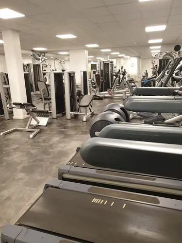 Här är de 15st mest sökta gymmen på GymKarta i Juli 2023Nordic Wellness Lindholmen på Lindholmsallén 20 i GöteborgSATS Gamlestaden på Gamlestadstorget 7 i GöteborgSTC Sävedalen - Göteborgsvägen 104 - GymKarta.seSTC munkebäck på Munkebäcks Allé 26 i GöteborgNordic Wellness Göteborg Kviberg Arena - GymKarta.seNordic Wellness Kungälv Kongahälla - GymKarta.seActic Lerum - Vattenpalatset på Häradsvägen 3 i Lerum&nbsp;Maximus Gym Brunnsbo på Folkvisegatan 15 i GöteborgSATS Hovås på Björklundabacken 2 i Hovås - GymKarta.seNordic Wellness Backaplan på Gustaf Dalénsgatan 13Fitness24Seven på Lergöksgatan 6 i Västra FrölundaSATS Askim (Sisjön stora) på Ekonomivägen 6 i AskimSTC på Ekenleden 10 i Kållered - GymKarta.seNordic Wellness Marklandsgatan - GymKarta.seNordic Wellness på Vasagatan 7 i Göteborg