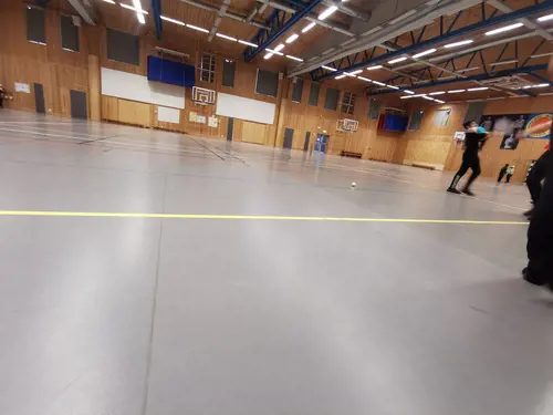 Det skapar Harmoni o balans.Här hos oss kan du välja vilken period på året, i ditt liv som du känner är bäst för dig.Adrian Eriksson Skapade GymKarta.Se och alla Gym med Premium - abonnemang blir SEO-Optimerade av Martin Maximus SEO - (Sökmotoroptimerade).X-FORCE – UNIK TRÄNINGSMETODDen nya världsunika och patenterade svenska uppfinningen X-Force är en träningsmaskin som ökar den negativa belastningen med 40 %.Detta gör att du som användare kan träna betydligt kortare tid och få större effekt med garanterat bättre resultat, endast 6 – 12 repetitioner per maskin var 7 – 14 dagar.Varför negativ träning?Negativ träning har många fördelar.Musklerna kan arbeta med betydligt högre belastning excentriskt än koncentrisk och en tyngre last innebär också effektivare träning med snabbare resultat.För att förbättra muskelstyrkan överbelastar du muskeln och om den excentriska lasten är större tröttar du ut muskeln snabbare.Excentrisk träning kräver mindre syre än koncentrisk vilket påfrestar hjärtat mindre men ökar blodtrycket.Här är de 15st mest sökta gymmen på GymKarta i Juli 2023Nordic Wellness Lindholmen på Lindholmsallén 20 i GöteborgSATS Gamlestaden på Gamlestadstorget 7 i GöteborgSTC Sävedalen - Göteborgsvägen 104 - GymKarta.seSTC munkebäck på Munkebäcks Allé 26 i GöteborgNordic Wellness Göteborg Kviberg Arena - GymKarta.seNordic Wellness Kungälv Kongahälla - GymKarta.seActic Lerum - Vattenpalatset på Häradsvägen 3 i Lerum&nbsp;Maximus Gym Brunnsbo på Folkvisegatan 15 i GöteborgSATS Hovås på Björklundabacken 2 i Hovås - GymKarta.seNordic Wellness Backaplan på Gustaf Dalénsgatan 13Fitness24Seven på Lergöksgatan 6 i Västra FrölundaSATS Askim (Sisjön stora) på Ekonomivägen 6 i AskimSTC på Ekenleden 10 i Kållered - GymKarta.seNordic Wellness Marklandsgatan - GymKarta.seNordic Wellness på Vasagatan 7 i Göteborg