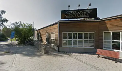 Det skapar Harmoni o balans.Här hos oss kan du välja vilken period på året, i ditt liv som du känner är bäst för dig.Adrian Eriksson Skapade GymKarta.Se och alla Gym med Premium - abonnemang blir SEO-Optimerade av Martin Maximus SEO - (Sökmotoroptimerade).X-FORCE – UNIK TRÄNINGSMETODDen nya världsunika och patenterade svenska uppfinningen X-Force är en träningsmaskin som ökar den negativa belastningen med 40 %.Detta gör att du som användare kan träna betydligt kortare tid och få större effekt med garanterat bättre resultat, endast 6 – 12 repetitioner per maskin var 7 – 14 dagar.Varför negativ träning?Negativ träning har många fördelar.Musklerna kan arbeta med betydligt högre belastning excentriskt än koncentrisk och en tyngre last innebär också effektivare träning med snabbare resultat.För att förbättra muskelstyrkan överbelastar du muskeln och om den excentriska lasten är större tröttar du ut muskeln snabbare.Excentrisk träning kräver mindre syre än koncentrisk vilket påfrestar hjärtat mindre men ökar blodtrycket.Här är de 15st mest sökta gymmen på GymKarta i Juli 2023Nordic Wellness Lindholmen på Lindholmsallén 20 i GöteborgSATS Gamlestaden på Gamlestadstorget 7 i GöteborgSTC Sävedalen - Göteborgsvägen 104 - GymKarta.seSTC munkebäck på Munkebäcks Allé 26 i GöteborgNordic Wellness Göteborg Kviberg Arena - GymKarta.seNordic Wellness Kungälv Kongahälla - GymKarta.seActic Lerum - Vattenpalatset på Häradsvägen 3 i Lerum&nbsp;Maximus Gym Brunnsbo på Folkvisegatan 15 i GöteborgSATS Hovås på Björklundabacken 2 i Hovås - GymKarta.seNordic Wellness Backaplan på Gustaf Dalénsgatan 13Fitness24Seven på Lergöksgatan 6 i Västra FrölundaSATS Askim (Sisjön stora) på Ekonomivägen 6 i AskimSTC på Ekenleden 10 i Kållered - GymKarta.seNordic Wellness Marklandsgatan - GymKarta.seNordic Wellness på Vasagatan 7 i Göteborg